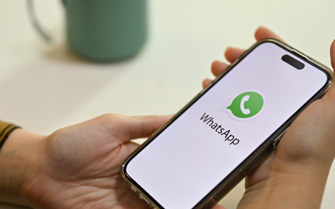 Svolta WhatsApp: è finalmente possibile mandare messaggi e vocali anche senza connessione, ecco come fare